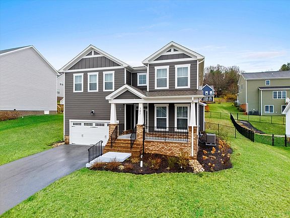 2nd image of 207 Alico Dr