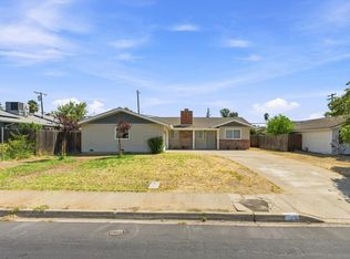 411 Sunrise Ave, Roseville, CA 95661