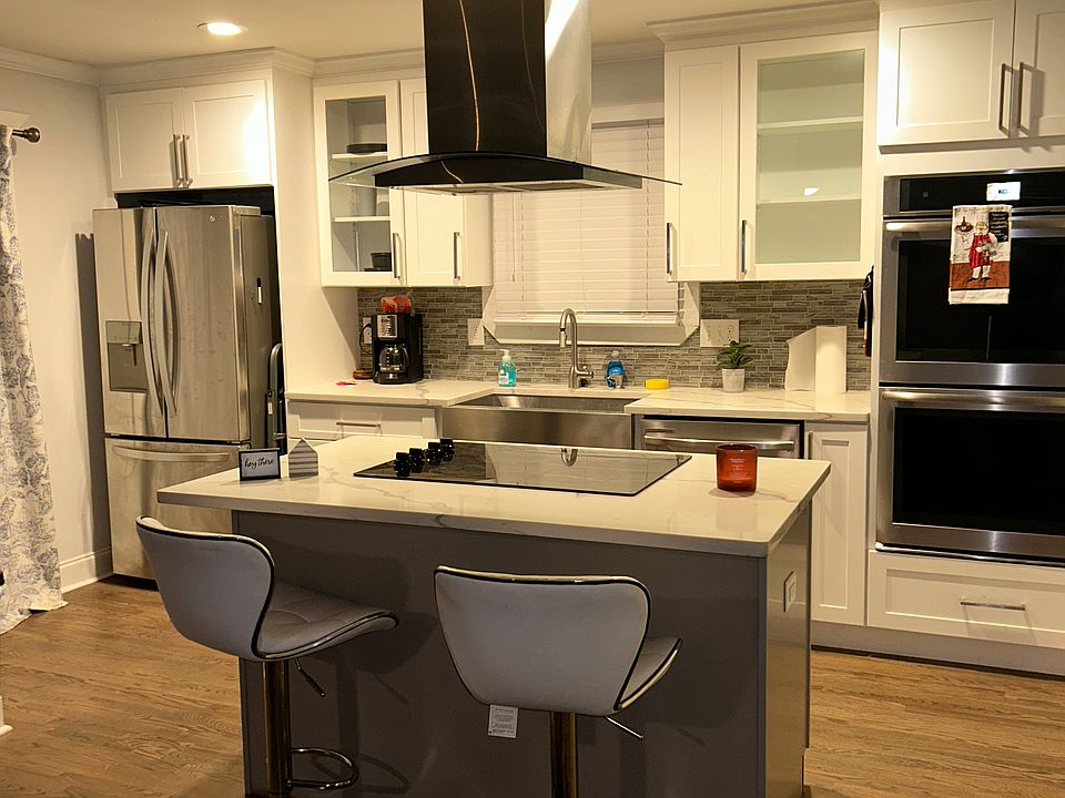 1st image of 1534 Venetian Dr SW #1