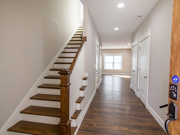 4th image of 803 SE 6th St