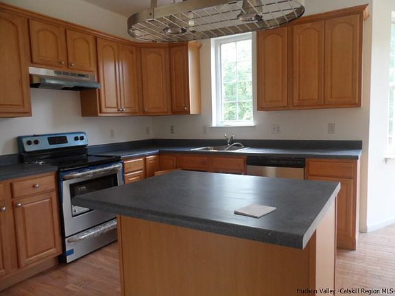 5th image of 5 Margaret Ln