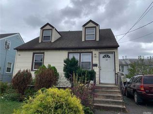 14 Hoff Ct, Hempstead, NY 11550