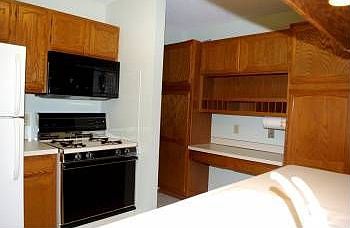 3rd image of 8806 Cottonwood Ln N