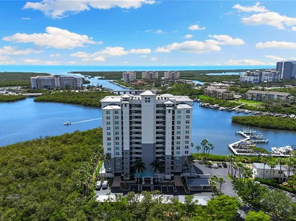 420 Cove Tower DR #304, NAPLES, FL 34110