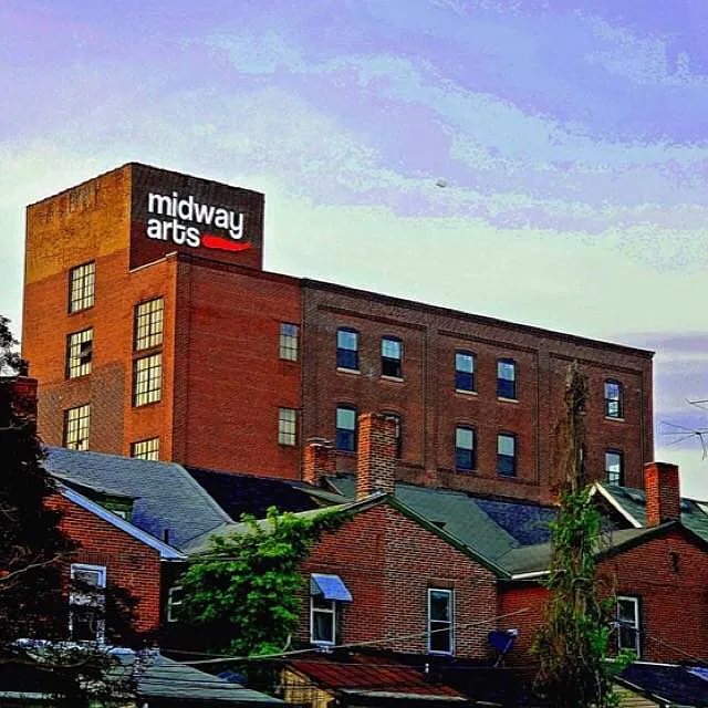 Building Photo 4