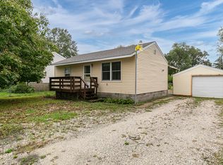 17112 10th Ave N, East Moline, IL 61244