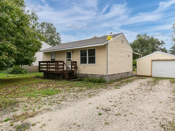 17112 10th Ave N, East Moline, IL 61244