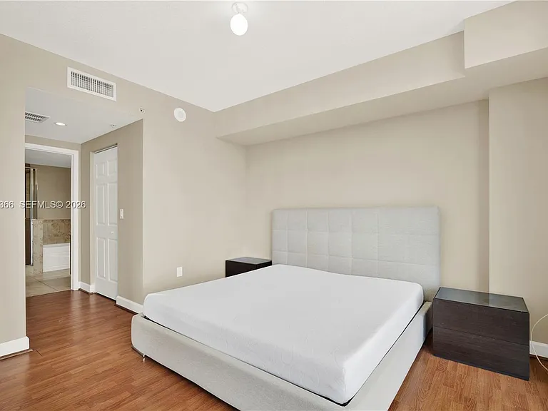 1300 Ponce De Leon Blvd #703 — Photo 37