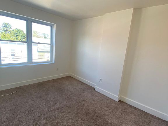 5th image of 4 E Main St #4