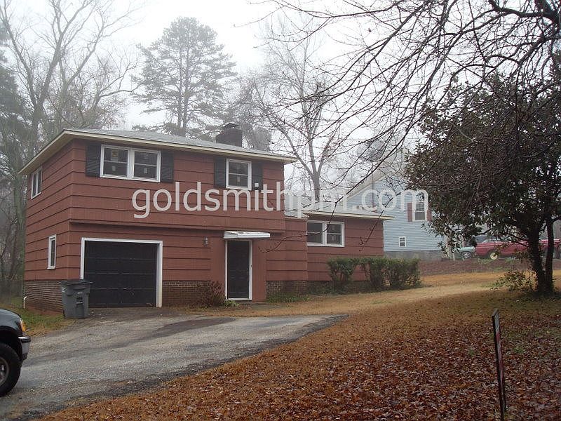 1st image of 6 S Beaver Ln