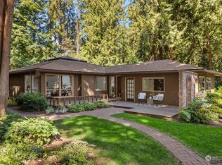 11751 Penny Pl NE, Bainbridge Island, WA
