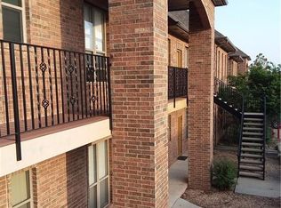 1812 E Alameda St #122, Norman, OK 73071