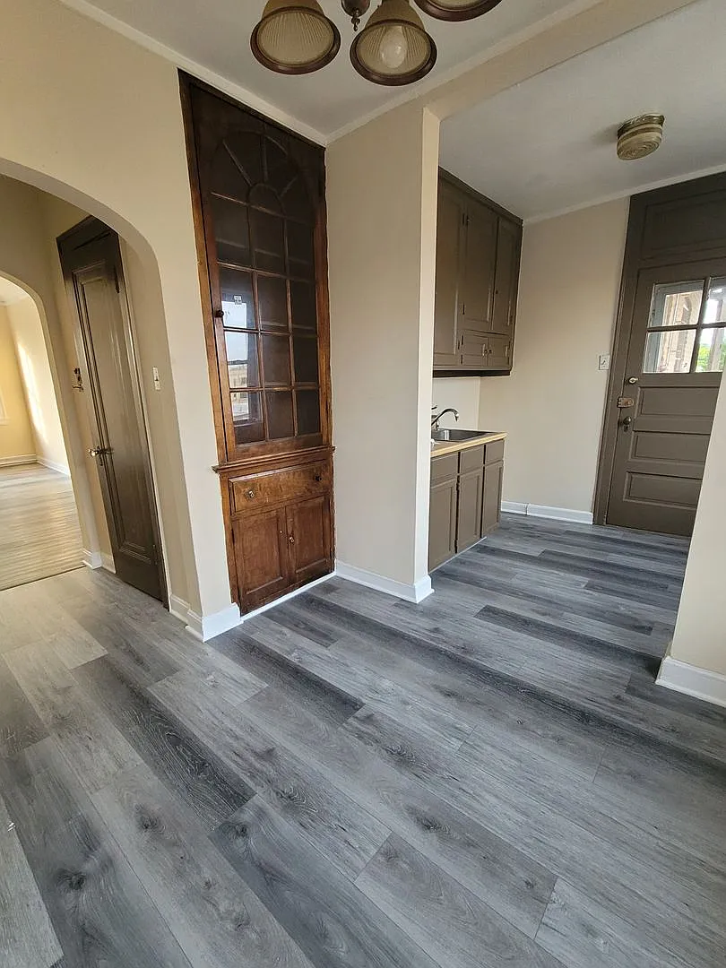 1 bed, 900 sqft, $1,500 — Photo 3