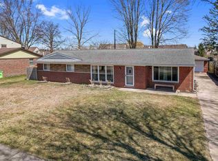 50492 Helmandale St, Chesterfield, MI 48047
