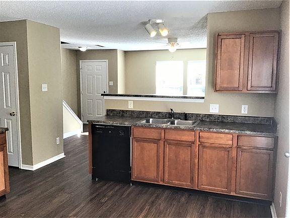 4th image of 12190 Lindley Dr