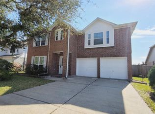 627 Oak Glen Dr, Kemah, TX 77565