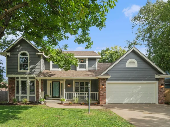 5924 SW 35th St, Topeka, KS 66614