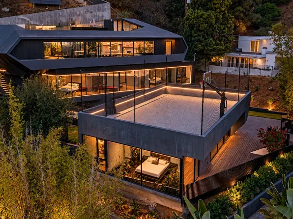1907 N Beverly Dr, Beverly Hills, CA 90210