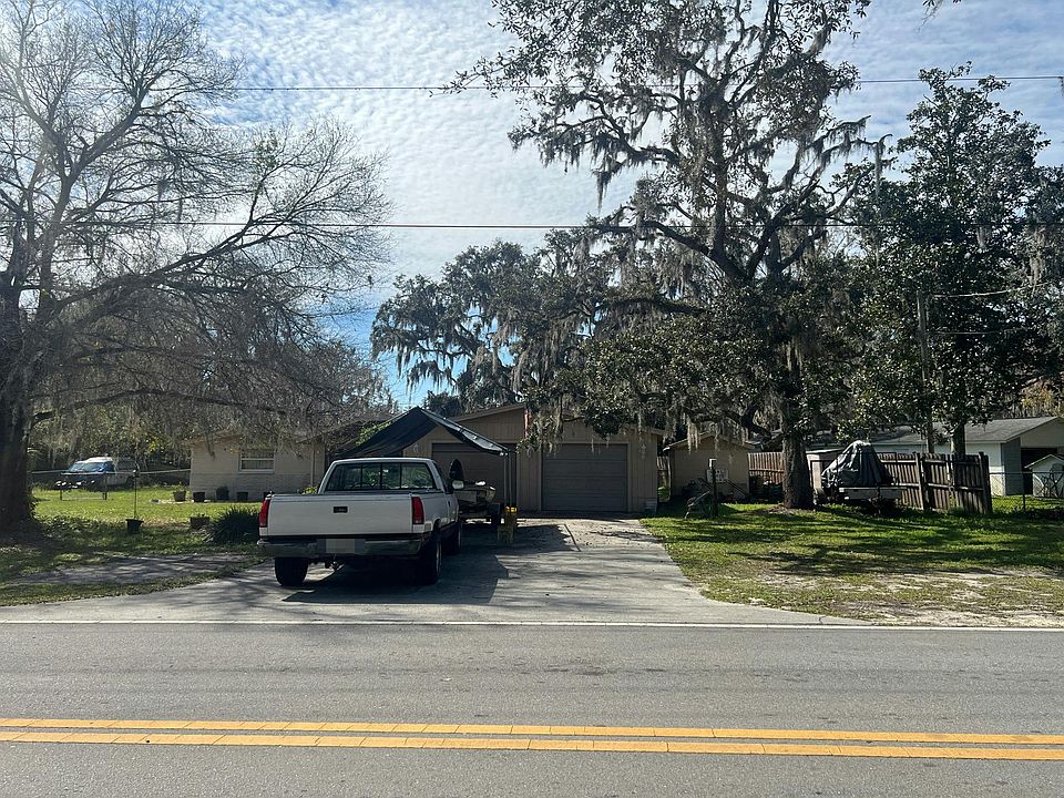 1st image of 9025 Lake Dr