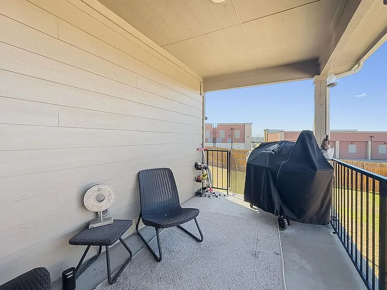 124 Brody Ln — Photo 17