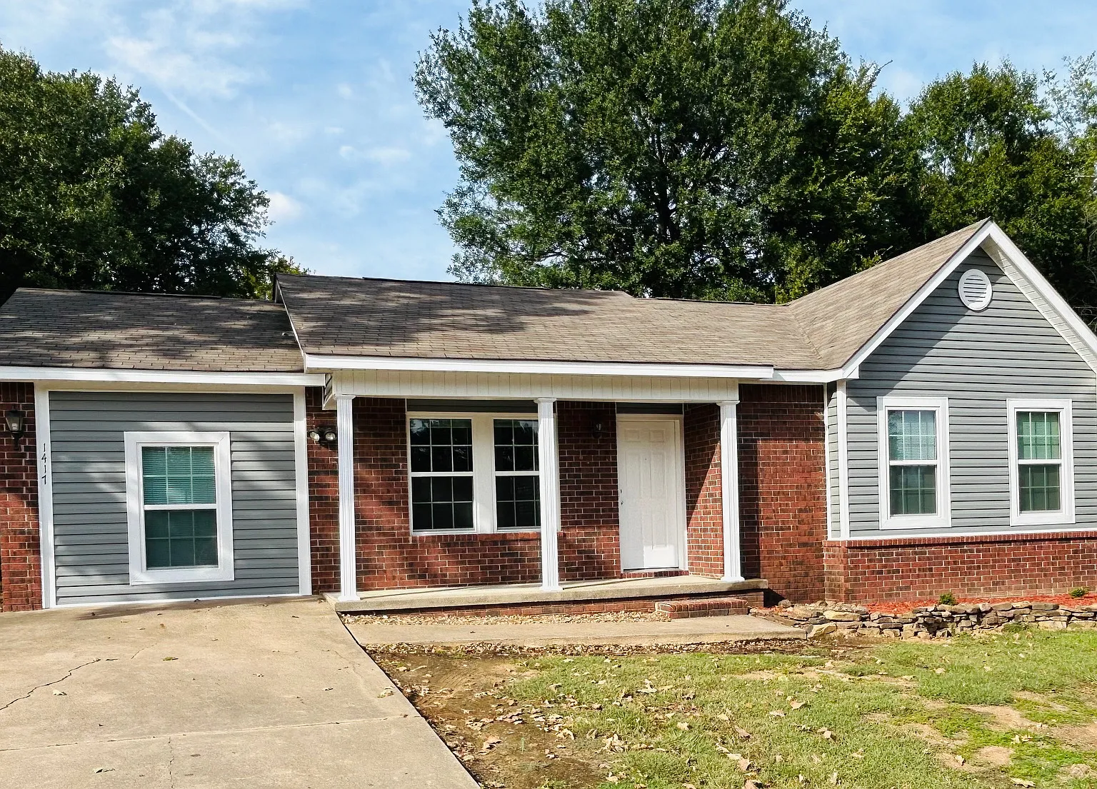 1417 Grand Pine Dr — Photo 1