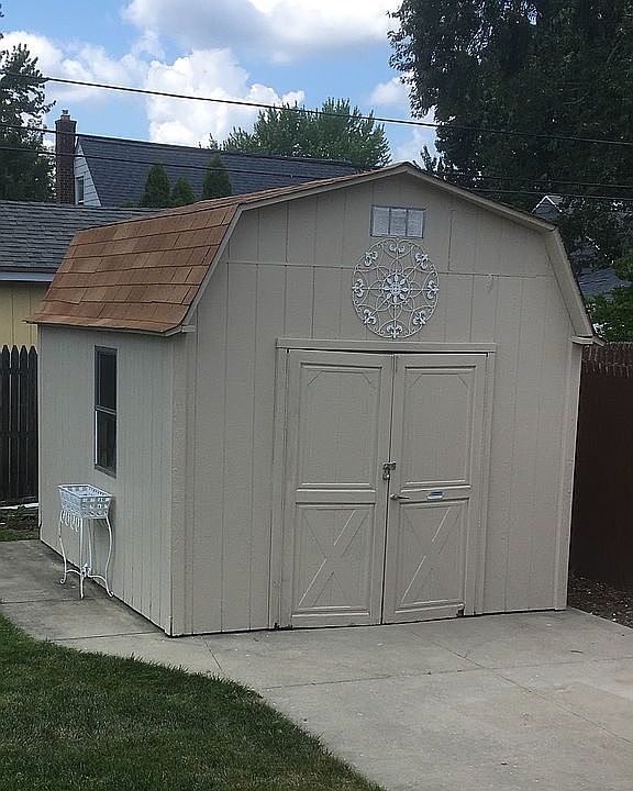 Large newer shed 2015