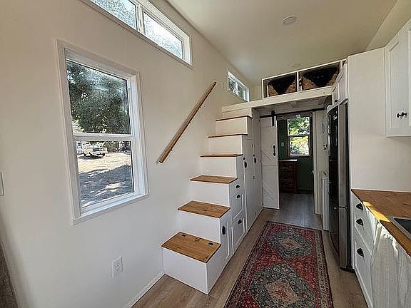 5th image of 24635 Woodridge Ln