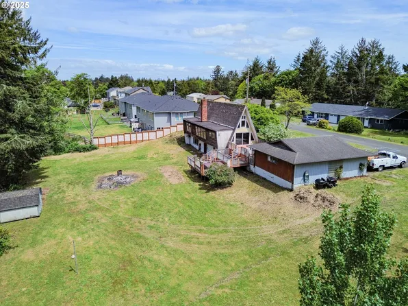 1388 Fifer Heights Rd, Gearhart, OR 97138
