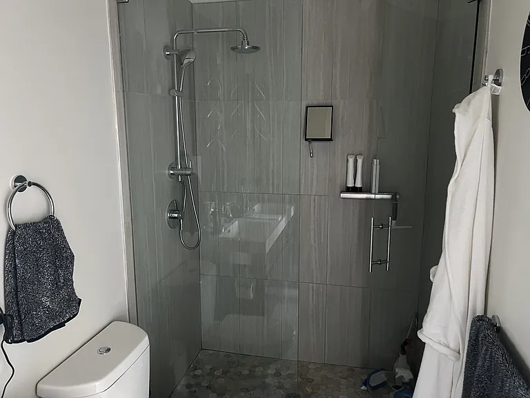 204 Spencer Ave #10 — Photo 16