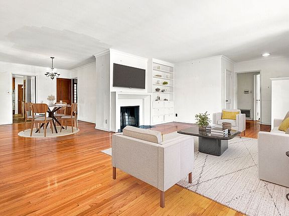 3rd image of 1409 Thayer Ave