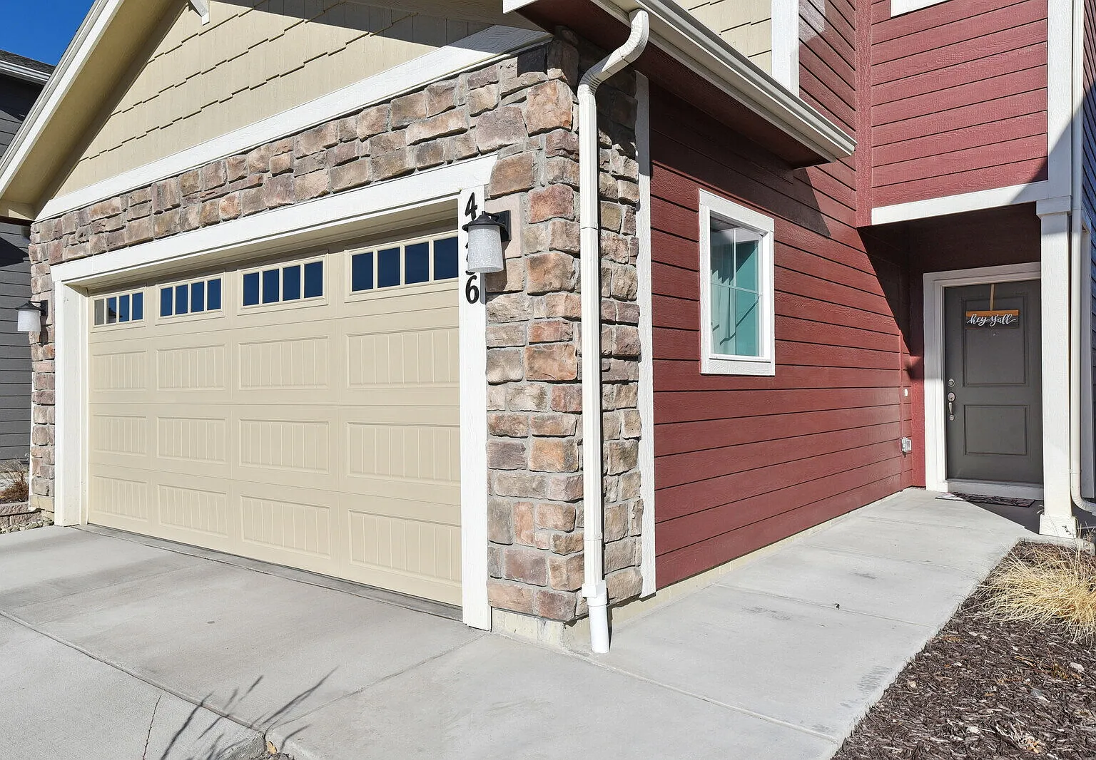 3 bed, 2.5 bath, 1840 sqft, $2,400 — Photo 4
