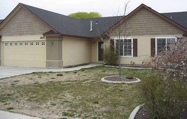 1st image of 1814 W Summerwind Dr