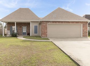 203 Peak Run, Youngsville, LA 70592