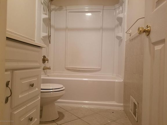 3rd image of 219 Maine St