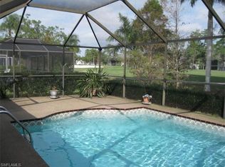 526 Countryside Dr, Naples, FL 34104