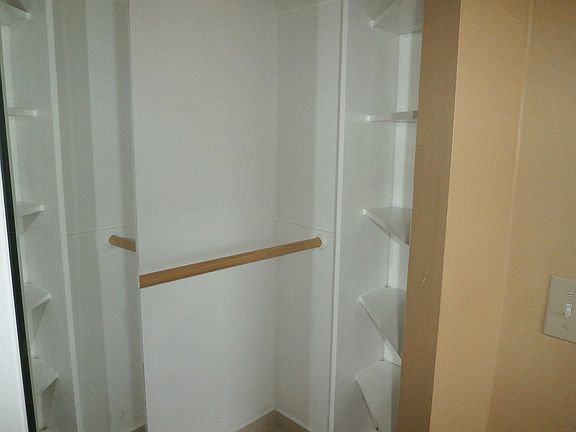 4th image of 365 NW 84th Ct APT 12