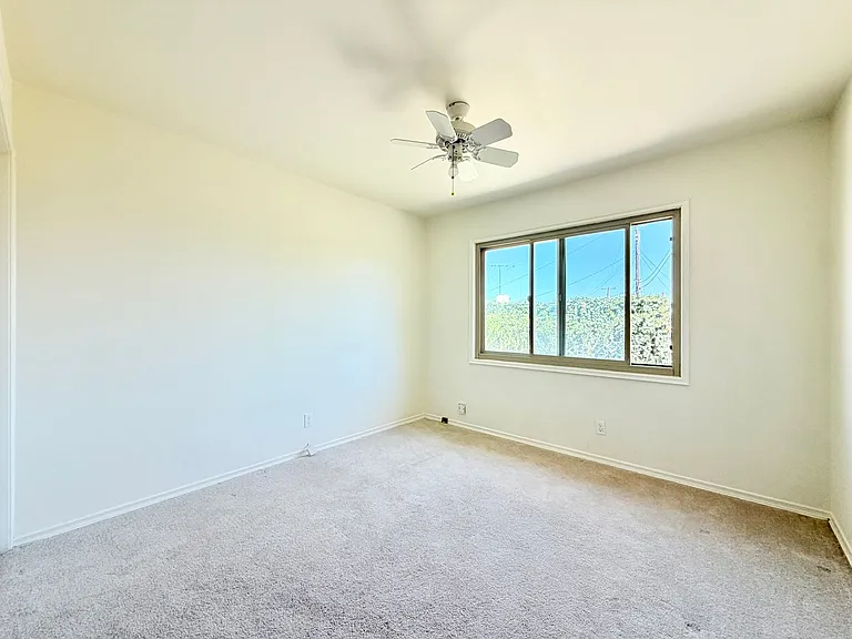 15310 Talbot Dr — Photo 13