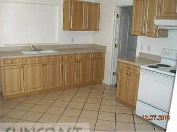 5th image of 6510 Runningwoods Dr