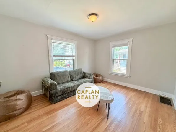 581 Woodward Ave #1, East Haven, CT 06512