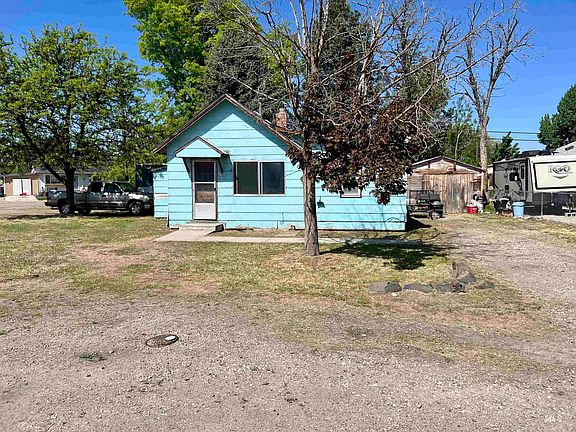 2nd image of 723 S Wardwell Ave