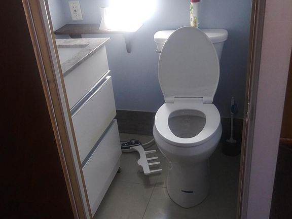 3rd image of 3033 Young Ave Floor 2