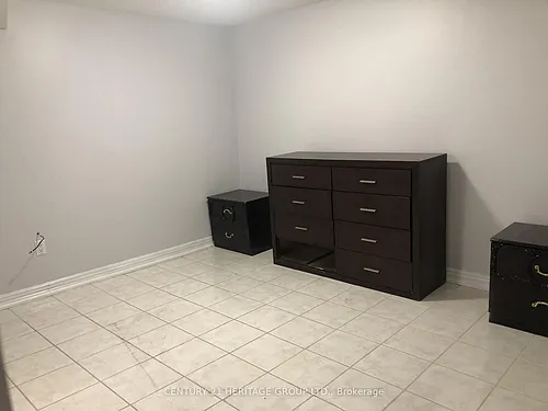 16 Cartmel Dr Photo 1