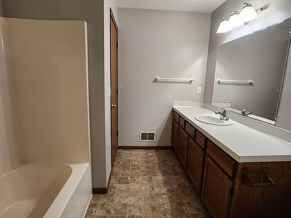 2nd image of 371 Oak Harbor Ct #741802007