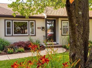 140 Elm St, Stoneham, MA 02180