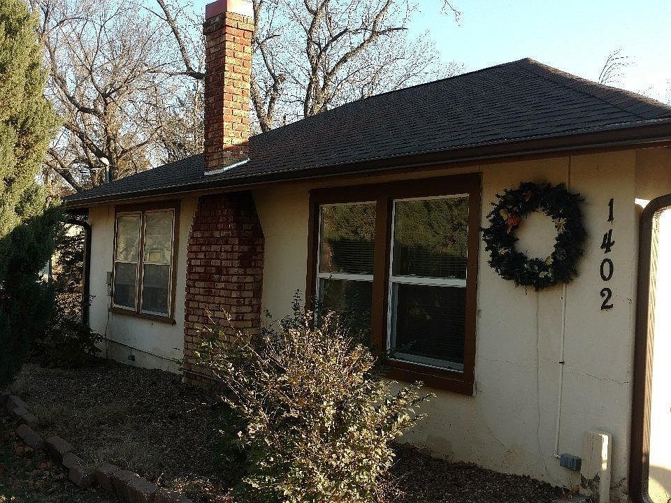 1st image of 1402 E Woodland Ave