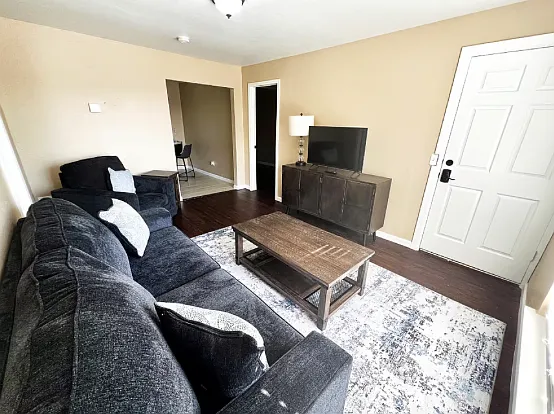 2420 S Hudson Ave #2 — Photo 3
