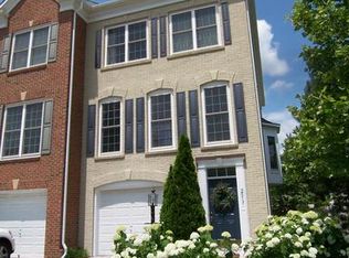 2513 Terra Cotta Cir, Herndon, VA 20171