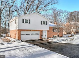 1 Rainier Dr, York, PA 17402