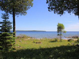 40562 E Bass Cove Rd, Drummond Island, MI 49726