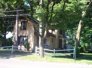 44 S 3rd St, Niles, MI 49120